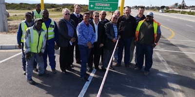 Grunter Street officially open