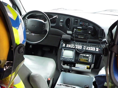 Radio uit ambulans gesteel	