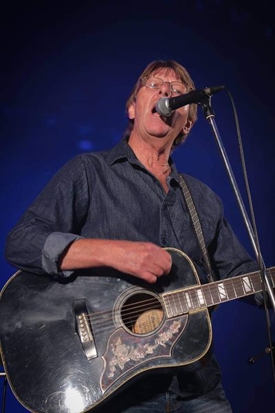 Enjoy a performance of golden oldies