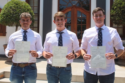 Sterk matriekuitslae vir Oakdale, Albertinia en Gerrit du Plessis