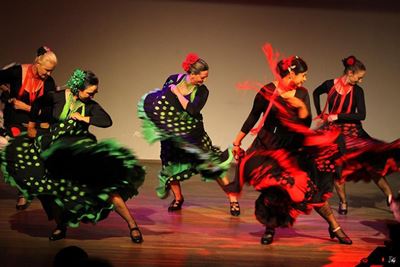Spaanse danse op 'n warm somersaand