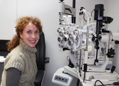 SpecSavers spog met nuwe oogkundige