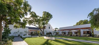 Know your town: Drostdy Hotel