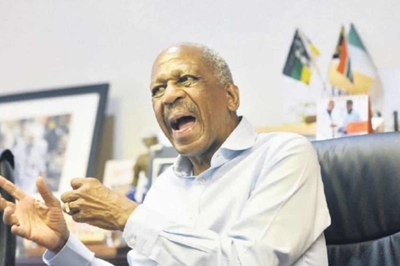 Corruption-fatigued youth may slash ANC votes to 26%, says Phosa