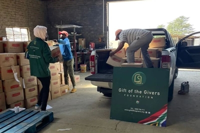 Gift of the Givers arrives with supplies for Jagersfontein victims