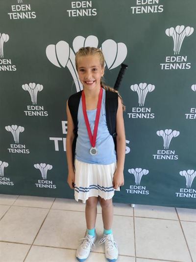 Vier spelers presteer by Eden Mini-5-tennistoernooi