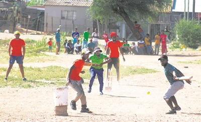 Prostars en Tornadoes deur na eindstryd