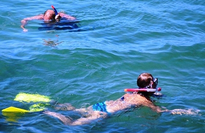 Devine diving at Dolosse