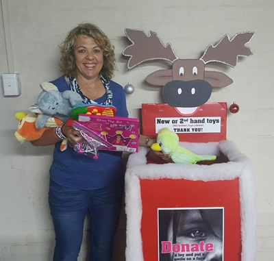 10 000 Gifts for 10 000 Christmas wishes