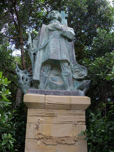 Copper plaque stolen from Dias statue
