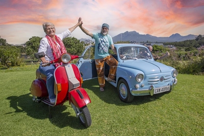 Old car show a real hoot