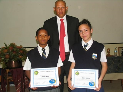 Ladismith-leerders help misdaad bekamp