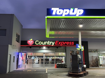 Flagship Country Express Convenience Store opens at TopUp Mossel Bay