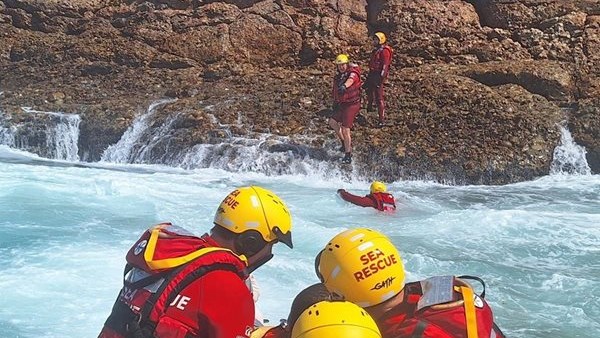 Tragic cliff fall claims life of Cape Town teen in Nature’s Valley