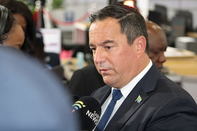 Outcry as Steenhuisen fires foot-and-mouth disease expert