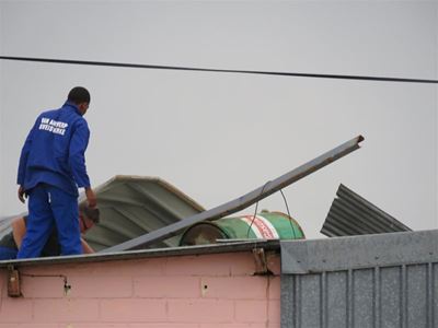 Donderstorm laat spoor van verwoesting