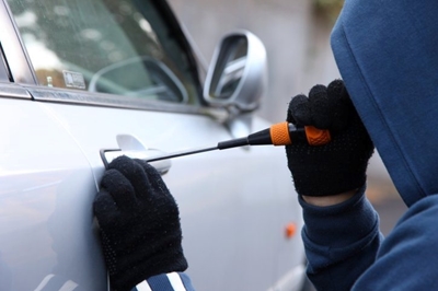 10 tips to help curb car theft and car break-ins