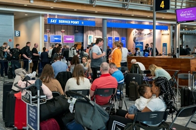 Talks resume between SAS and pilots as more flights cancelled