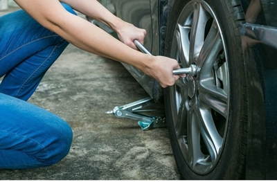 How 2 change a tyre