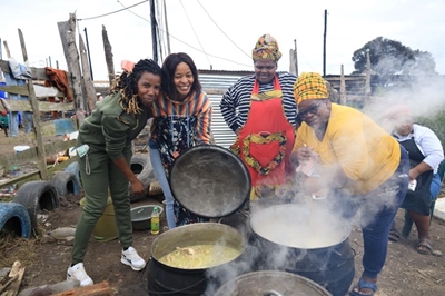 Thembalethu community unites to assist dozens displaced by fire