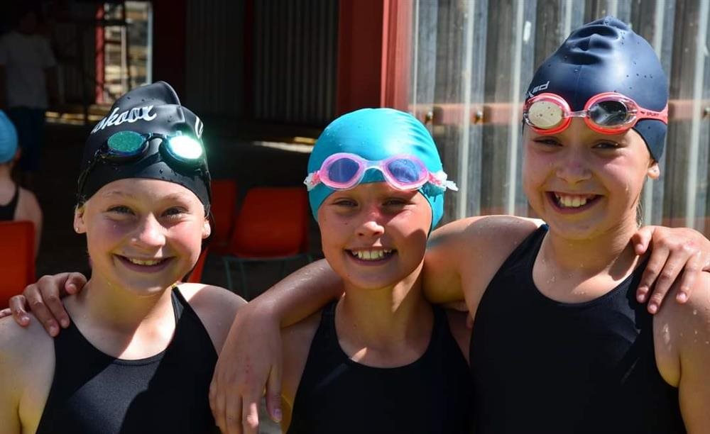 Laer Volkskool swemgala | Graaff-Reinet Advertiser