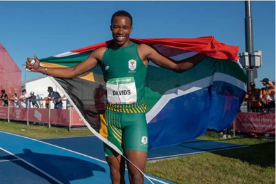 Luke Davids bolts to sprinting glory at Youth Olympics