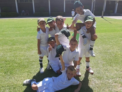 Union cricketers take on Volkskool