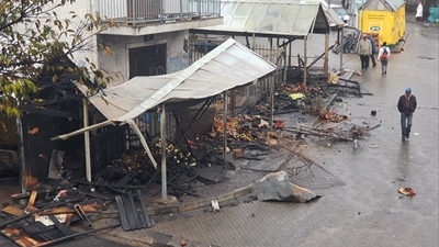 Fire burns at Knysna taxi rank