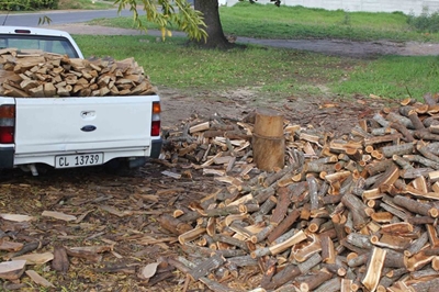 Market for braai wood growing, resources becoming scarce