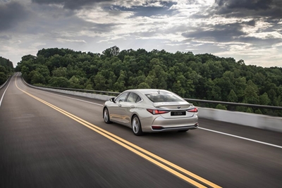 Smooth as a Bond Martini: The ultra-refined Lexus ES