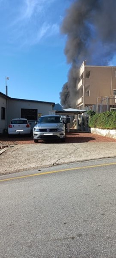 Brand by gebou op Mosselbaai