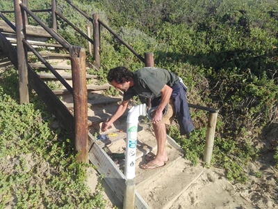 Bins to rid beaches of fishing problem