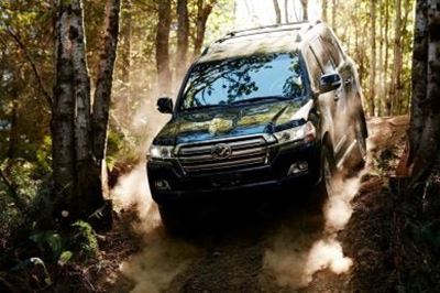 Tokyo bound all-new Toyota Land Cruiser 300 rendered