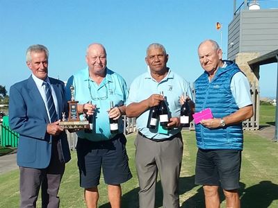 Suid-Kaap Sages wen vyfhoek