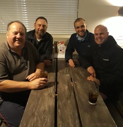 Butz & Gutz skuif briljant verby Skubbe rolballiga