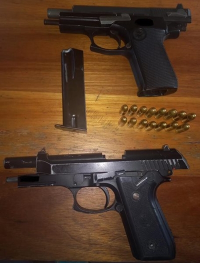 2 arrested shortly after business robbery 