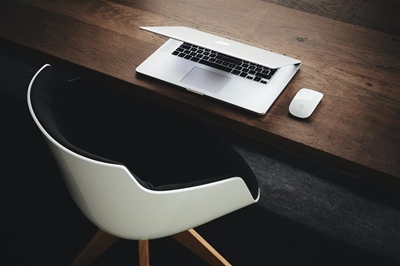 Companies warned not to rush into four-day work week