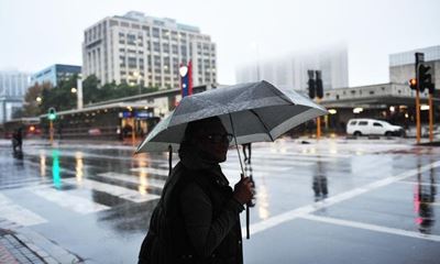 Heavy rain causes widespread flooding in Cape Town