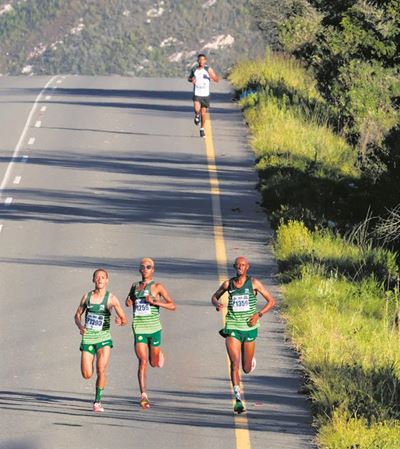 Hoekwil comes alive for Cape Multisport Road Race