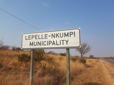 People don’t have water, but municipality throws R563k party