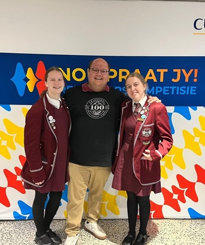 Hoër Volkskool gee taal kleur en klank