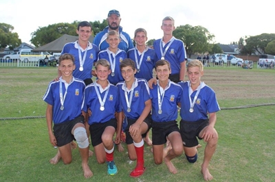 Oakdalers aan die tou