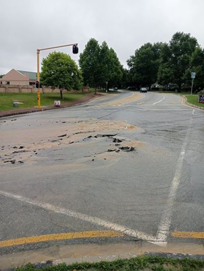 Sinkhole worry merely a burst pipe