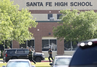 School shooting: Texans turn to God 