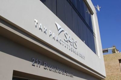 Suspended ‘disaster and terror’ Sars official resigns