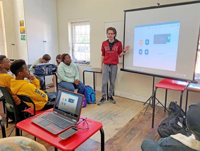 Virus drives schools online