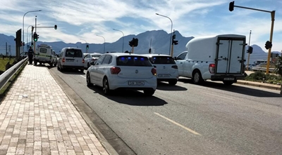Three accused of extortion back in court