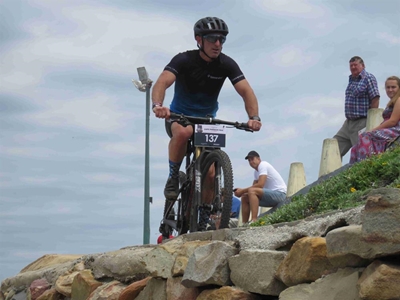 World's top mountain bikers in Cape Trek