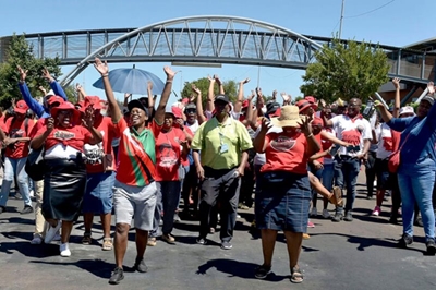 ‘Go back to work or face consequences’ – Phaahla warns Nehawu