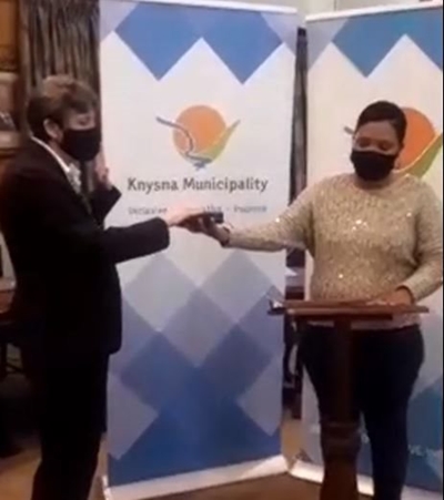 Councillor Lopes sworn in